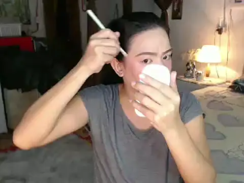 Snapshot of Amanda_cummersxxx chatting on 10/08/25, 05:32 Amanda cummersxxx online show from 10/08/25, 05:32