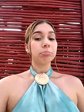 Nikii   online show from 11/11/25, 08:09