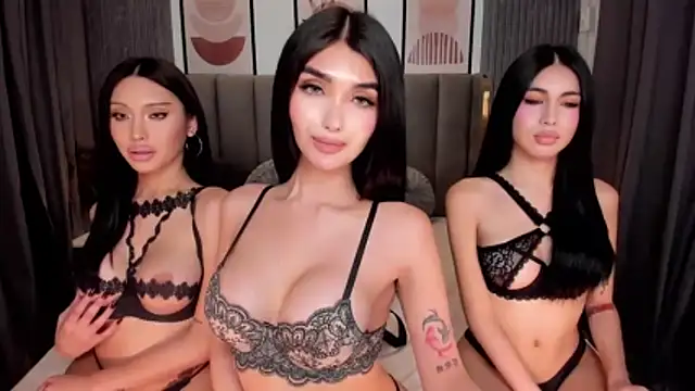 Snapshot of ScarletGreysonn chatting on 11/04/25, 08:35 ScarletGreysonn online show from 11/04/25, 08:35