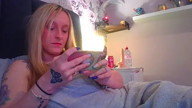 LucyRoseMae online show from 05/12/26, 05:43