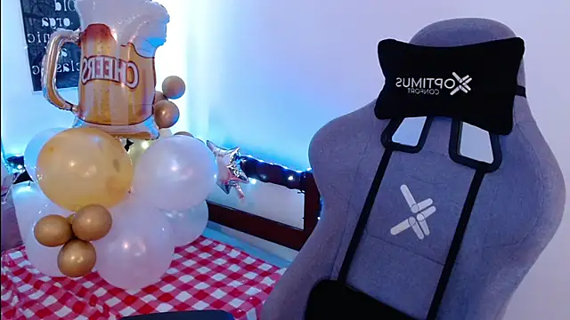 Luna-Gomez online show from 10/03/25, 05:10