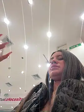 Isabella21  online show from 10/07/25, 10:51