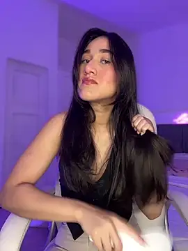 julieta jhonss online show from 04/12/26, 02:49