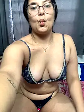 Velma star online show from 11/23/25, 12:16