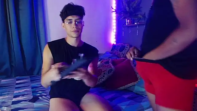 Dylann west online show from 09/25/25, 03:54