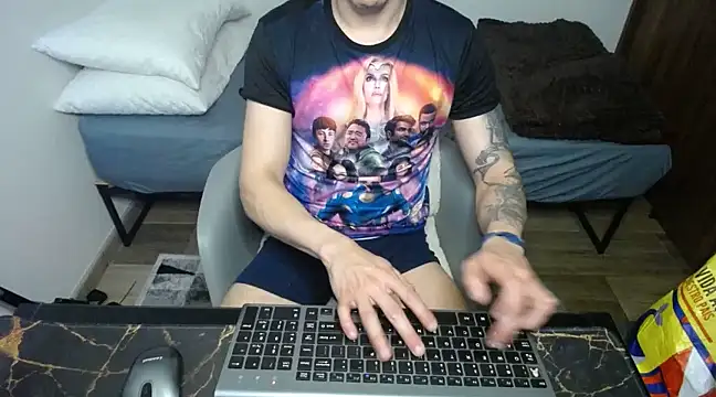 bossking017 online show from 02/07/25, 09:58