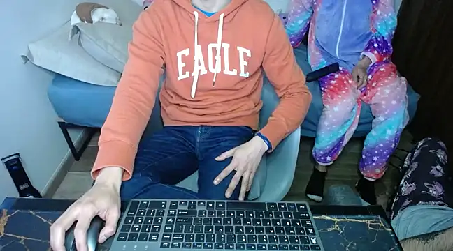 bossking017 online show from 02/15/25, 01:27