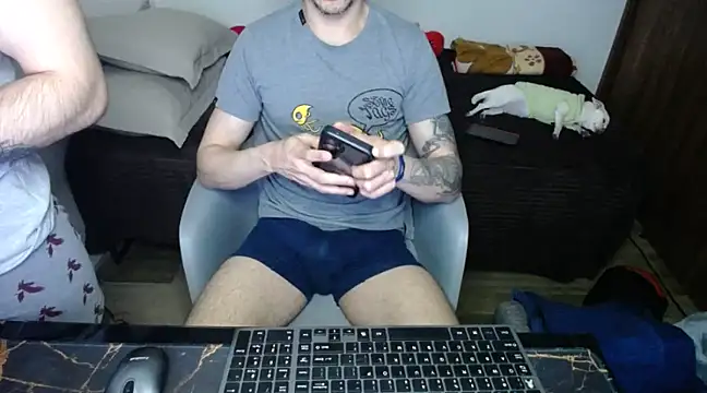 bossking017 online show from 02/25/25, 04:35