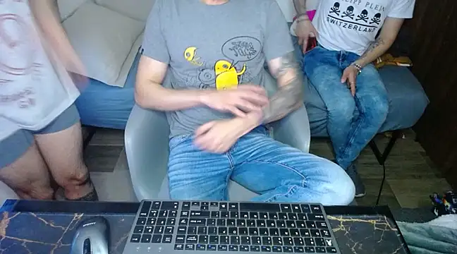 bossking017 online show from 03/09/25, 10:19