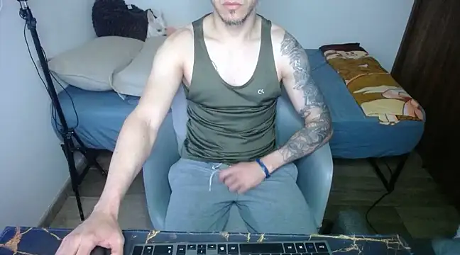 bossking017 online show from 03/12/25, 12:36