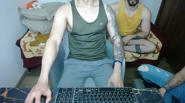 bossking017 online show from 03/21/25, 05:02