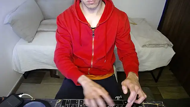 bossking017 online show from 02/20/26, 04:29