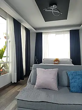 evasweett   online show from 11/12/25, 06:52