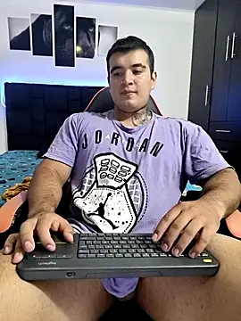 thiago  cp01 online show from 10/12/25, 06:34