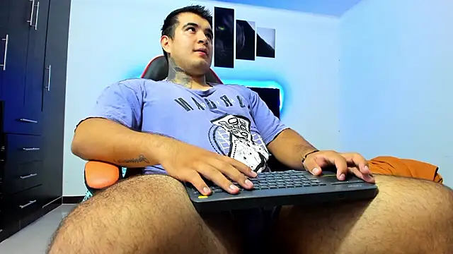 thiago  cp01 online show from 01/18/26, 04:27