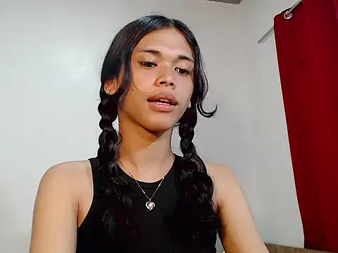 Snapshot of urcurlydiva chatting on 10/25/25, 05:26 urcurlydiva online show from 10/25/25, 05:26