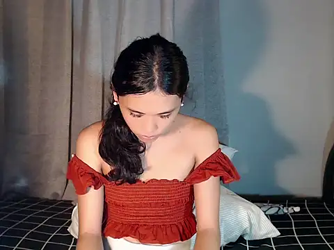 Snapshot of urcurlydiva chatting on 01/07/26, 05:21 urcurlydiva online show from 01/07/26, 05:21