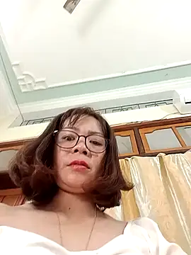 Mizzu-mi online show from 10/19/25, 08:09