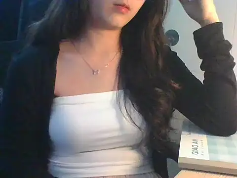 Linzly online show from 10/25/25, 05:08