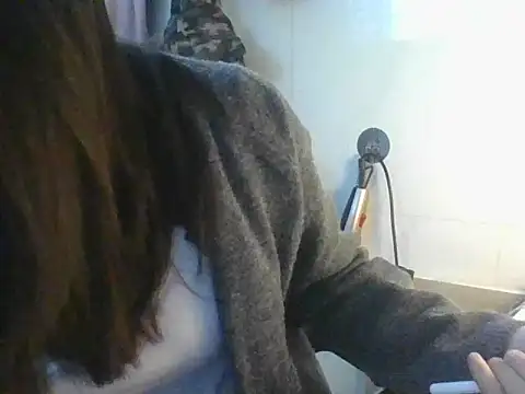 Linzly online show from 11/19/25, 02:22