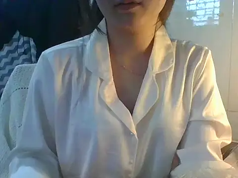 Linzly online show from 12/18/25, 03:12