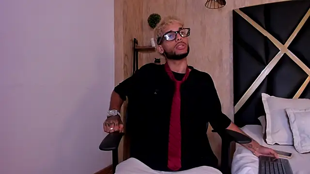 Thiagoferreti online show from 09/27/25, 03:33