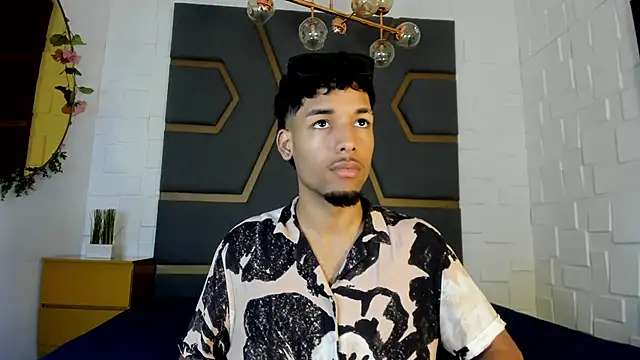 Thiagoferreti online show from 11/22/25, 01:54