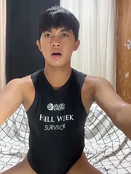 Snapshot of ursweet_jemes chatting on 11/17/25, 06:52 ursweet jemes online show from 11/17/25, 06:52