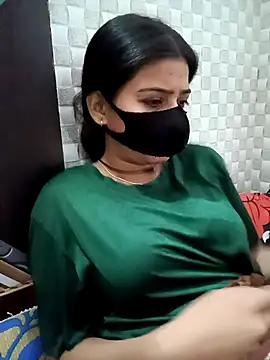 Hot Jaanvi  online show from 11/18/25, 05:01