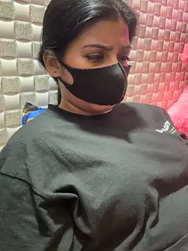 Hot Jaanvi  online show from 03/23/26, 03:38