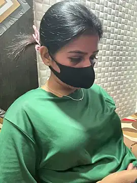 Hot Jaanvi  online show from 04/17/26, 03:53