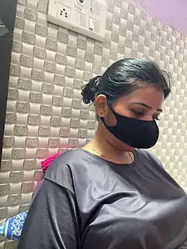 Hot Jaanvi  online show from 06/26/26, 07:13