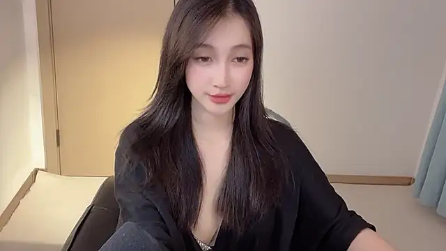 Seraphina-se online show from 10/12/25, 04:17