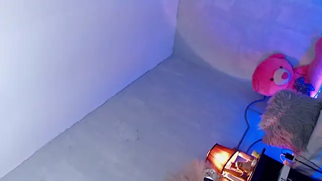 wild flowerx online show from 03/18/26, 02:42