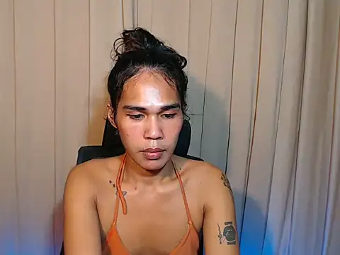 Snapshot of Ebony_laxine chatting on 06/26/26, 10:19 Ebony laxine online show from 06/26/26, 10:19