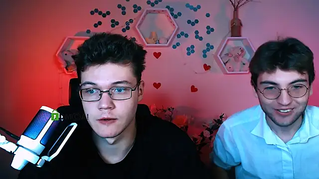 lucas long  online show from 10/17/25, 07:49