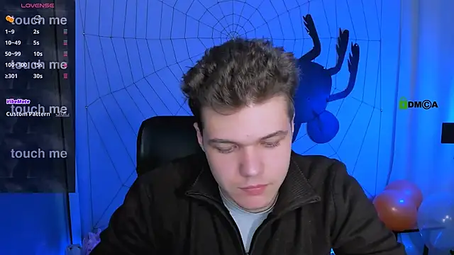 lucas long  online show from 10/27/25, 09:46