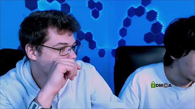 lucas long  online show from 11/24/25, 09:31