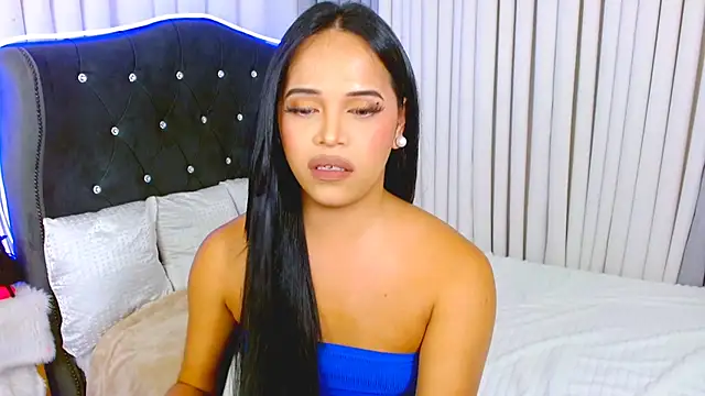 Lorainnelustts online show from 09/25/25, 06:11