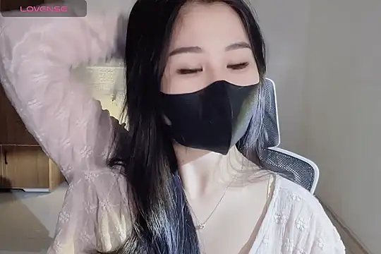    Daisy    online show from 12/22/25, 04:42