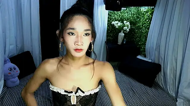 Snapshot of lhexiecollins chatting on 12/18/25, 04:02 lhexiecollins online show from 12/18/25, 04:02