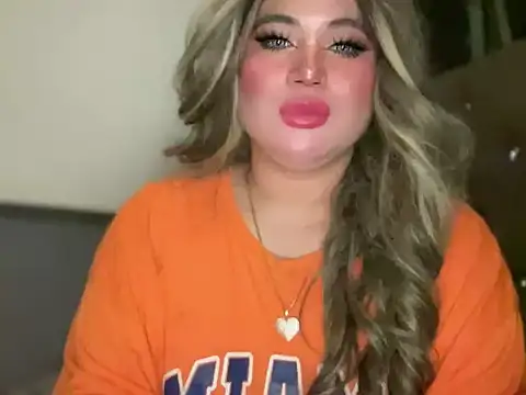 Naughtyrosecum online show from 11/05/25, 03:23