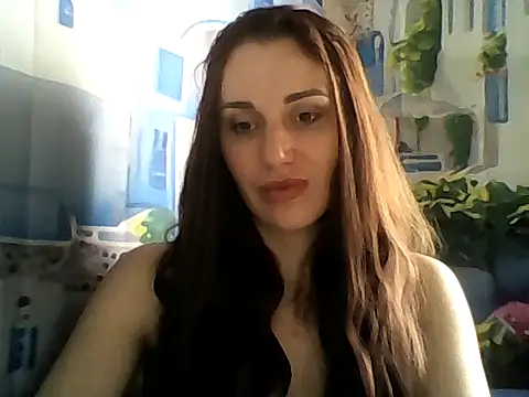Qinini online show from 05/25/26, 09:37