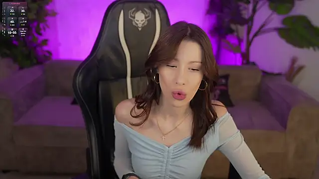 Selena Glow online show from 02/09/26, 11:42