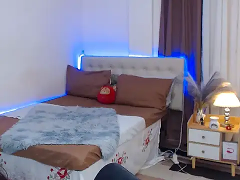 VickyMarquez online show from 04/15/26, 07:58