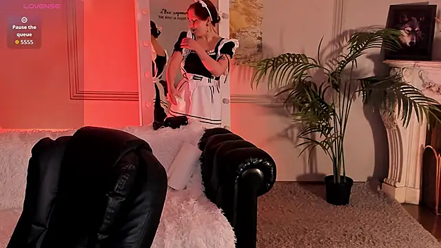 Violet Griffen online show from 12/03/25, 03:43