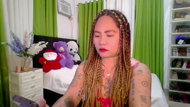 EstellaStarXxx online show from 11/11/25, 03:56