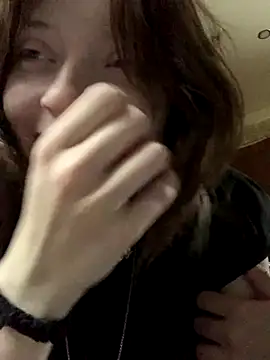 Snapshot of graylovescookies chatting on 10/05/25, 01:53 graylovescookies online show from 10/05/25, 01:53