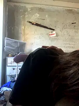 Snapshot of graylovescookies chatting on 10/08/25, 06:44 graylovescookies online show from 10/08/25, 06:44