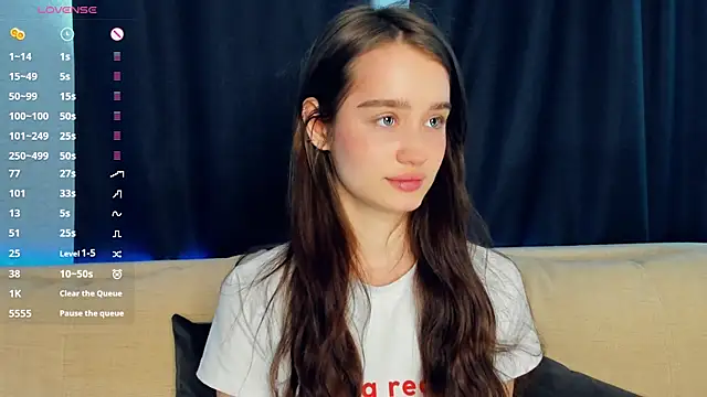 Snapshot of lovelyalivia chatting on 02/17/26, 07:38 lovelyalivia online show from 02/17/26, 07:38